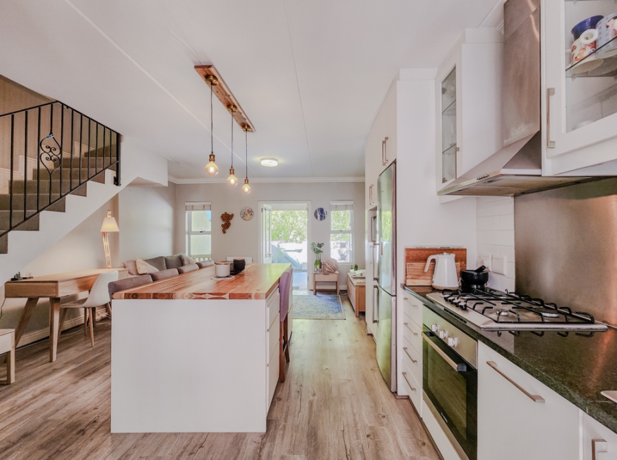 2 Bedroom Property for Sale in Nooitgedacht Village Western Cape